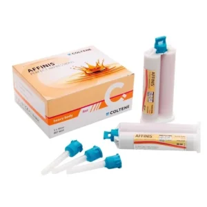 AFFINIS® System 50 fast heavy body Refill, Kartusche mit blauer Mischkanüle.