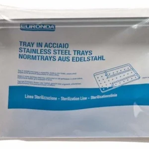 Aluminiumdeckel für Normtray in silberner Farbe, ungelocht.