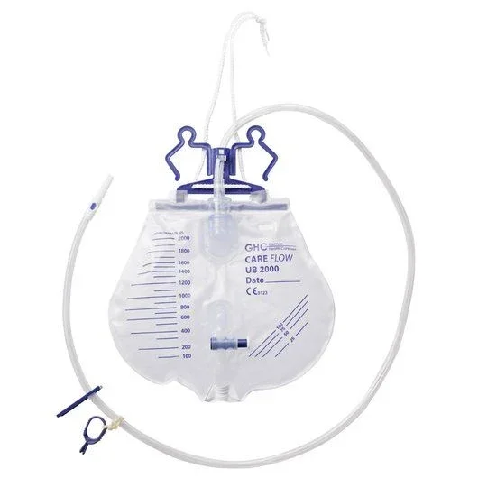 Geschlossenes Urindrainagesystem Care Flow UB 2000 mit 2000 ml Beutel und Schlauch.