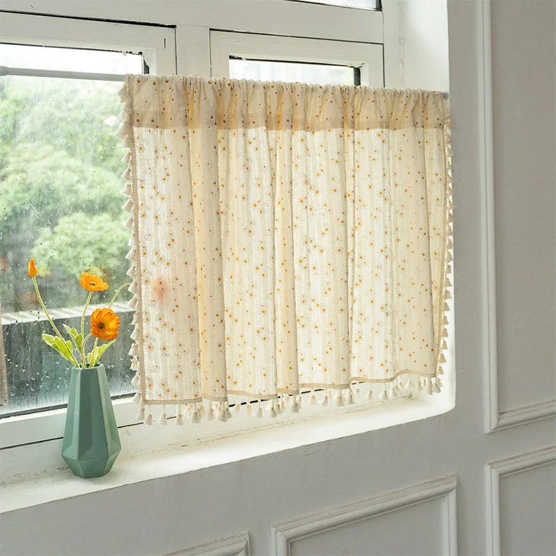 Beige Gänseblümchenmuster Stufenvorhang aus Baumwoll-Leinenstoff | Brehn