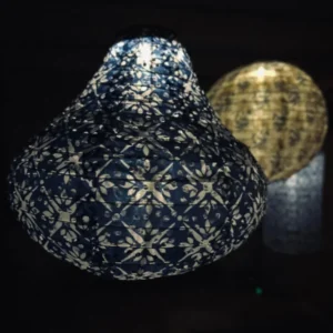 Lampe med solceller Pear – SUMMER BLUE - VIAMAJA.DK