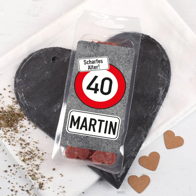 Scharfes Alter! kleine Salamiherzen zum Geburtstag mit Name und Alter bedruckt